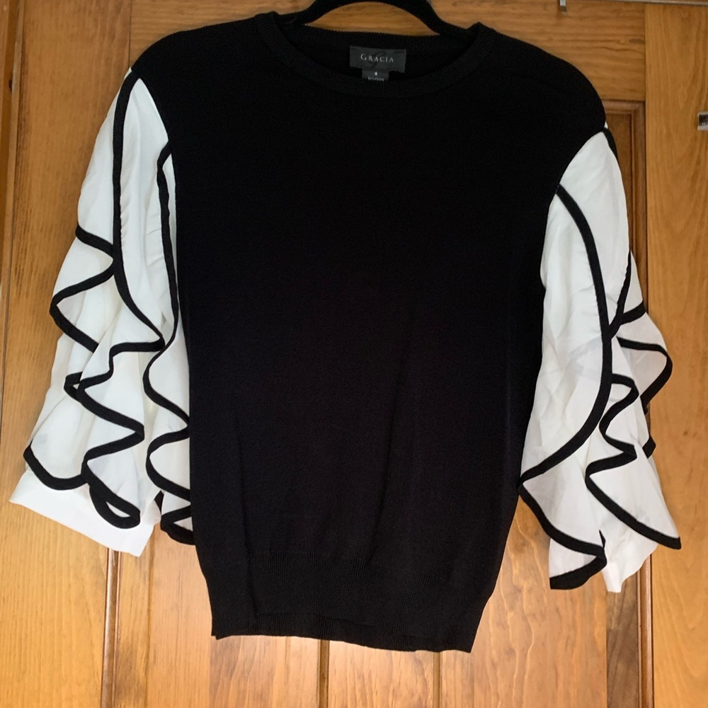 Gracia Elegant Black Sweater